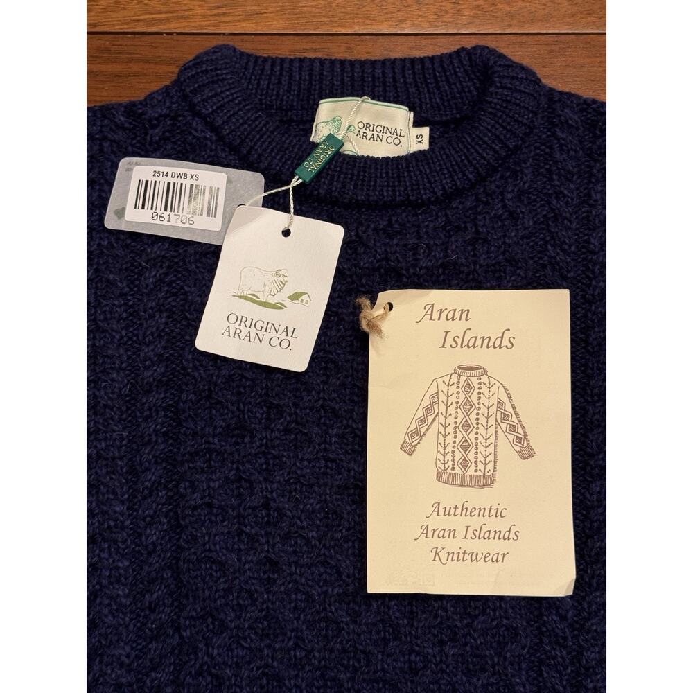New XS Aran Original Company Cable Knit IslandsSweater Crew Neck Navy Blue NWT - Picture 2 of 10